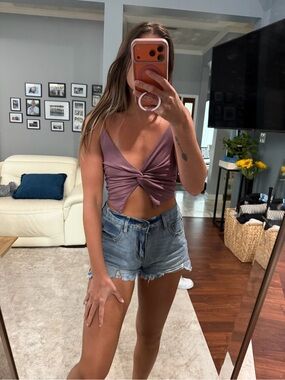 Twist-Front Mauve Crop Tank Top - Women's Sleeveless V-Neck